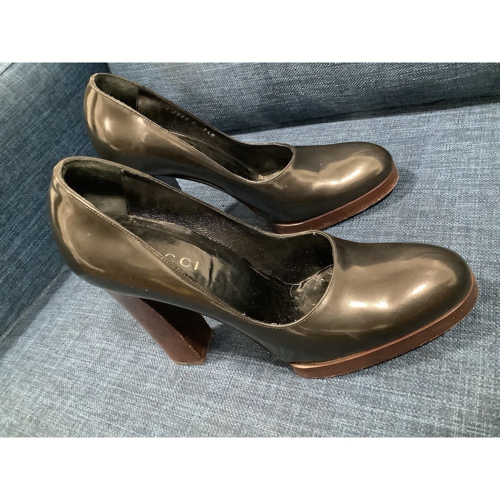 GUCCI Logo  Wooden Heel Pumps 7.5 B , Iridescent Black,  Stylish